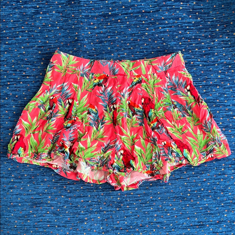 Forever 21 Red and Green High Waist flowy Shorts, parrot and tropical print